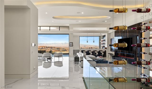 667 Solitude Rock Court, Henderson, NV 89012