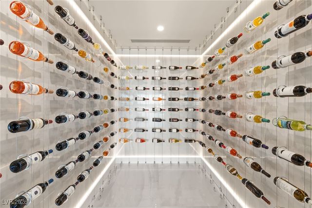 667 Solitude Rock Court, Henderson, NV 89012