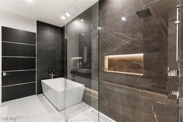 667 Solitude Rock Court, Henderson, NV 89012