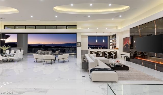 667 Solitude Rock Court, Henderson, NV 89012