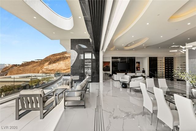 667 Solitude Rock Court, Henderson, NV 89012