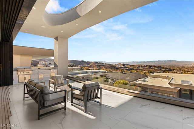 667 Solitude Rock Court, Henderson, NV 89012