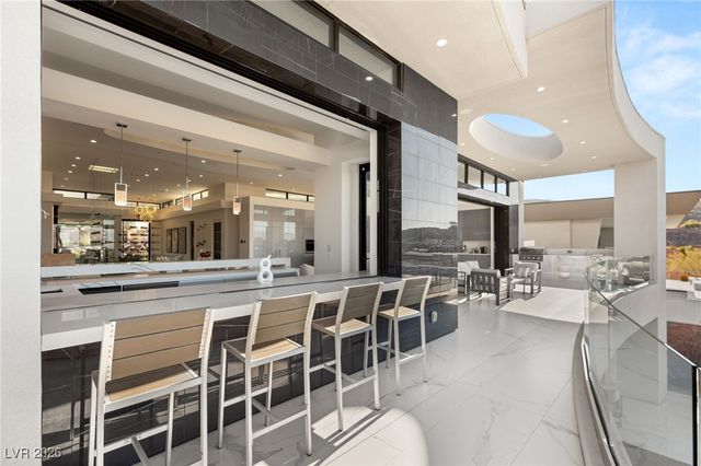 667 Solitude Rock Court, Henderson, NV 89012