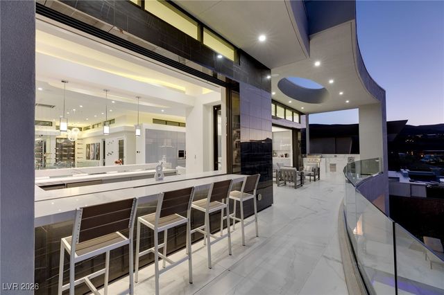 667 Solitude Rock Court, Henderson, NV 89012