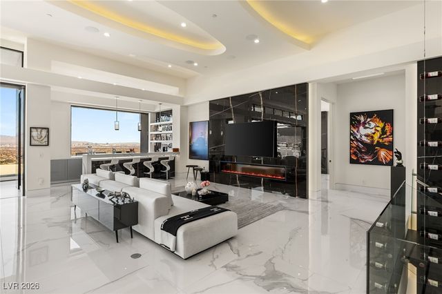 667 Solitude Rock Court, Henderson, NV 89012