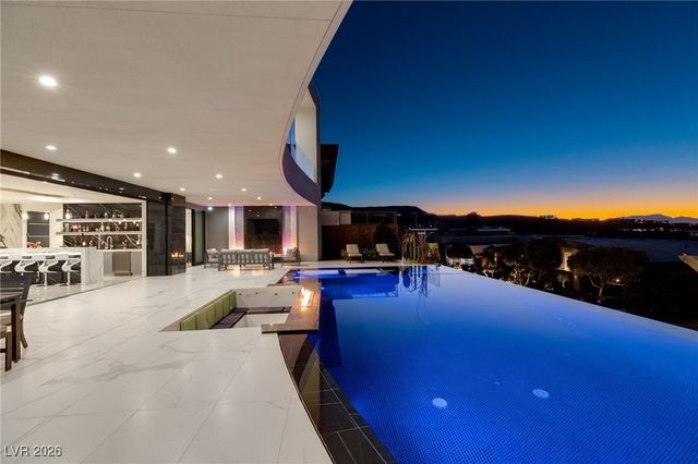 667 Solitude Rock Court, Henderson, NV 89012