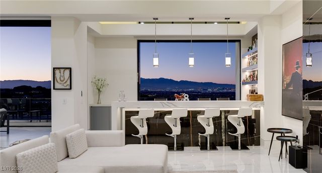 667 Solitude Rock Court, Henderson, NV 89012