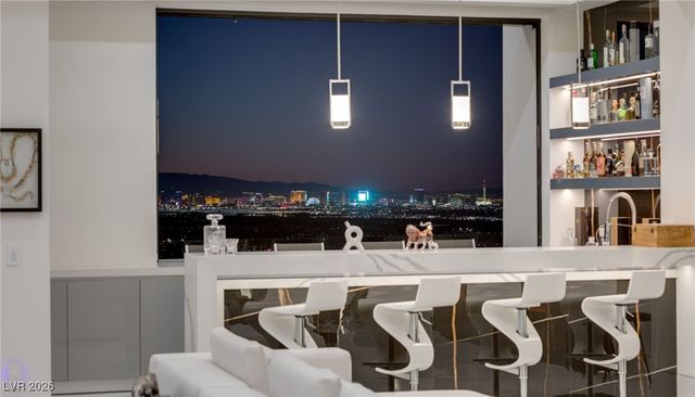 667 Solitude Rock Court, Henderson, NV 89012