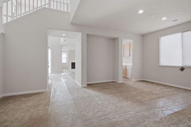 4344 Vanguard Dr, Modesto, CA 95356