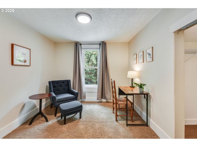 8690 N WILLAMETTE Blvd, Portland, OR 97203