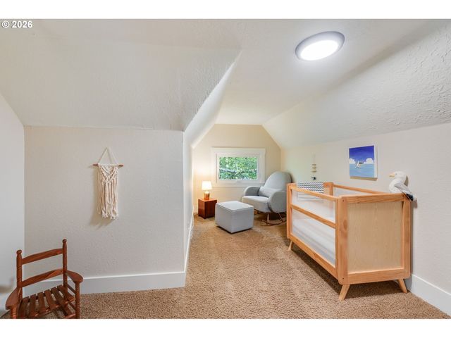 8690 N WILLAMETTE Blvd, Portland, OR 97203