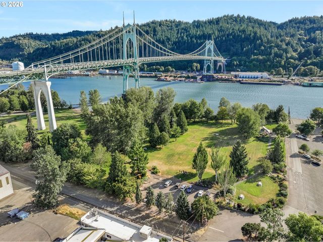 8690 N WILLAMETTE Blvd, Portland, OR 97203