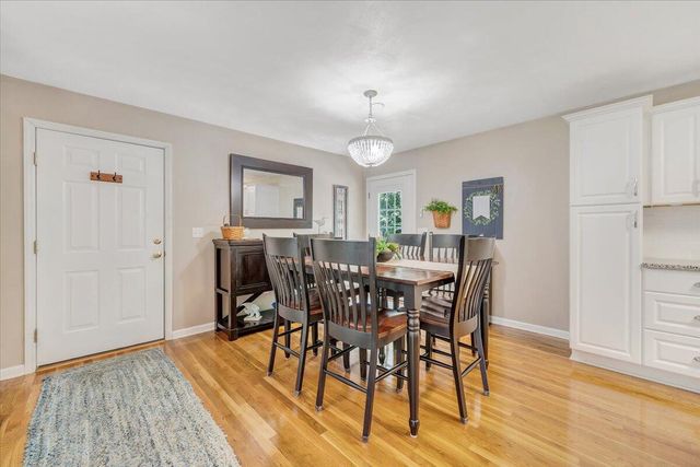 139 Lynville DR, Hardy, VA 24101