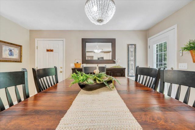 139 Lynville DR, Hardy, VA 24101