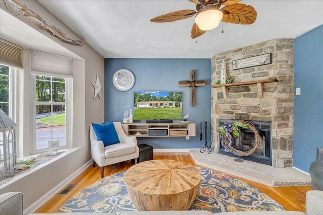 139 Lynville DR, Hardy, VA 24101