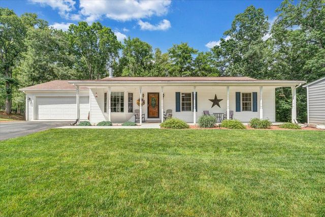 139 Lynville DR, Hardy, VA 24101