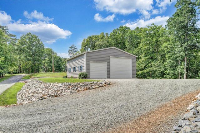 139 Lynville DR, Hardy, VA 24101