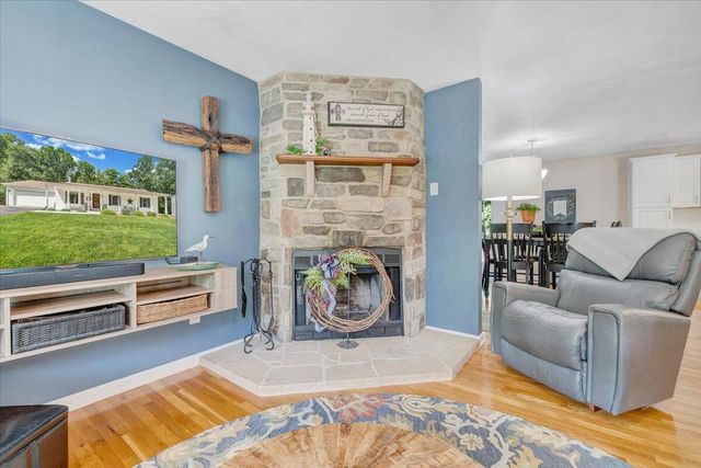 139 Lynville DR, Hardy, VA 24101