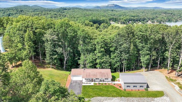 139 Lynville DR, Hardy, VA 24101