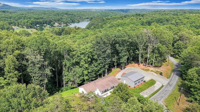 139 Lynville DR, Hardy, VA 24101