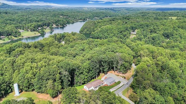 139 Lynville DR, Hardy, VA 24101