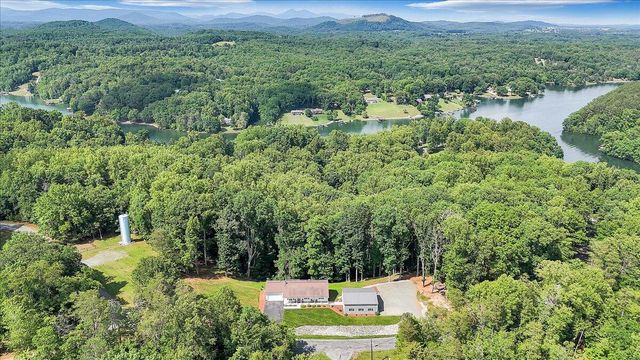 139 Lynville DR, Hardy, VA 24101