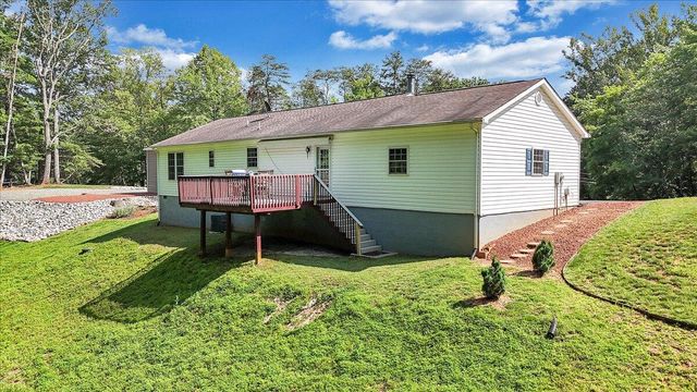 139 Lynville DR, Hardy, VA 24101