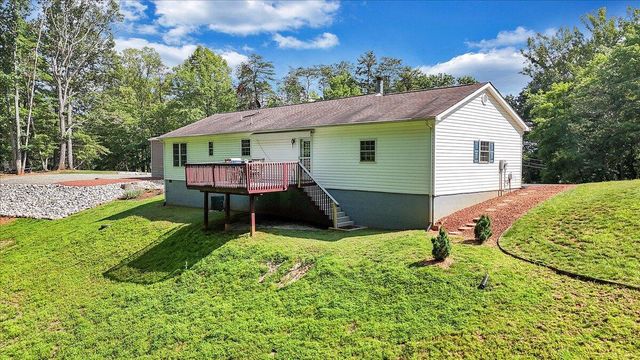 139 Lynville DR, Hardy, VA 24101