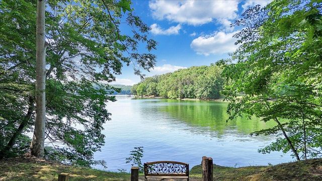 139 Lynville DR, Hardy, VA 24101