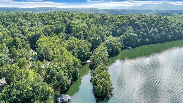 139 Lynville DR, Hardy, VA 24101