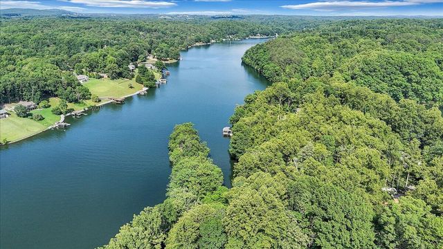 139 Lynville DR, Hardy, VA 24101