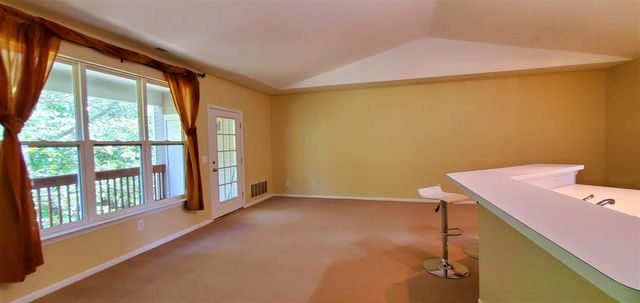 1354 Fox Pointe Circle, Ann Arbor, MI 48108