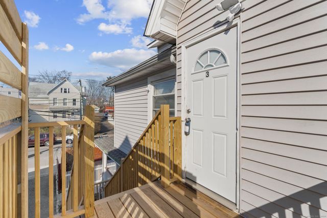 48 Lockwood Avenue 3, Stamford, CT 06902