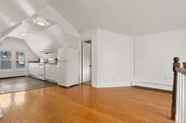 48 Lockwood Avenue 3, Stamford, CT 06902