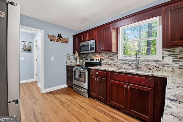 185 Hillshore Court, Lavonia, GA 30553
