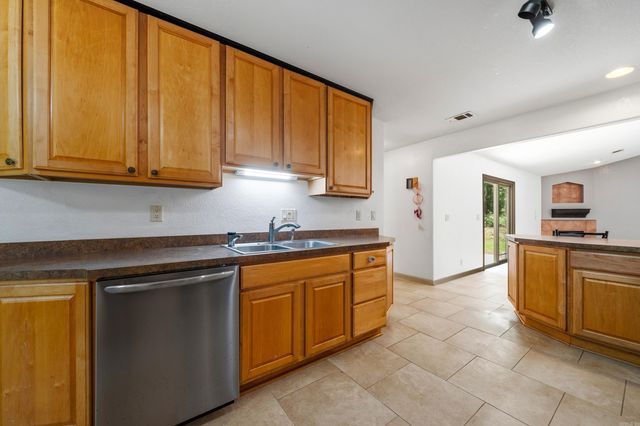 35 San Sebastian Way, Hot Springs Village, AR 71909