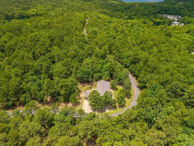 35 San Sebastian Way, Hot Springs Village, AR 71909