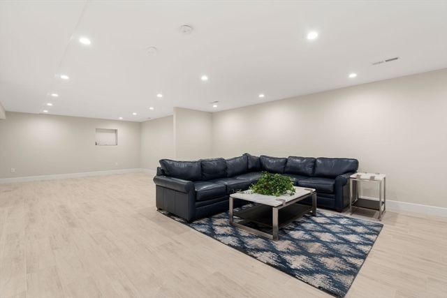 620 High Rock St, Needham, MA 02492