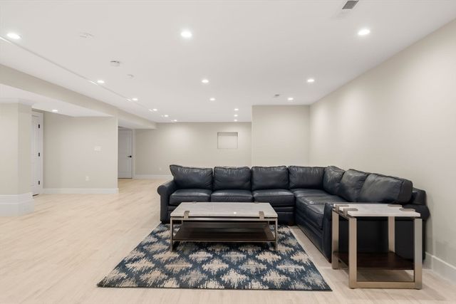 620 High Rock St, Needham, MA 02492