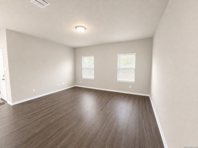 2135 DRY MOSS PASS, San Antonio, TX 78224