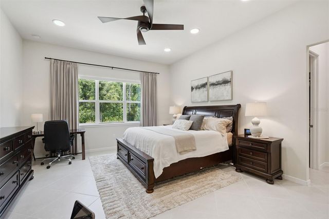 6524 SHIMMERING SHORES LANE, St Cloud, FL 34771
