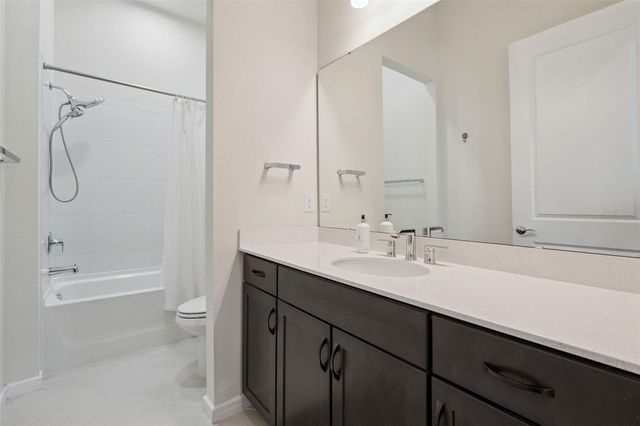 6524 SHIMMERING SHORES LANE, St Cloud, FL 34771