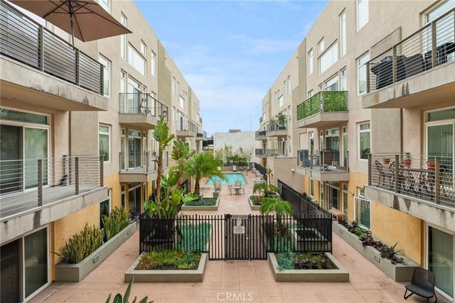 250 N First Street 336, Burbank, CA 91502