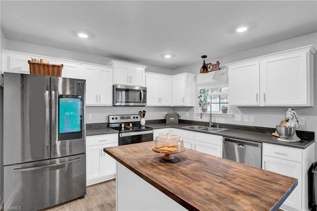 245 Naples Road, Lexington, NC 27295