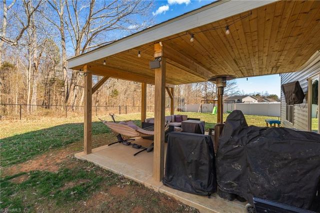 245 Naples Road, Lexington, NC 27295