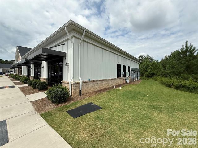 1182 Stonecrest Boulevard, Tega Cay, SC 29708