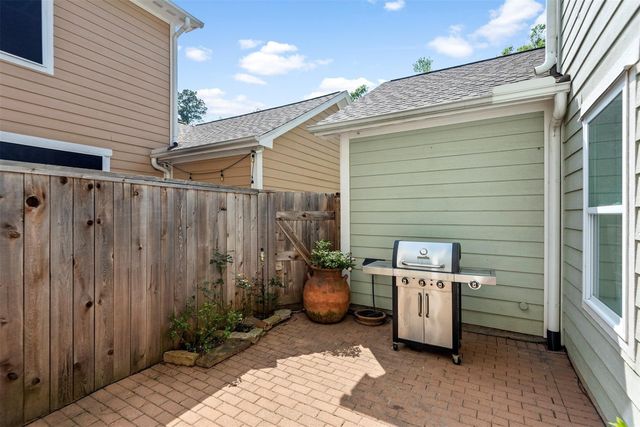 71 Kendrick Pines Boulevard, The Woodlands, TX 77389