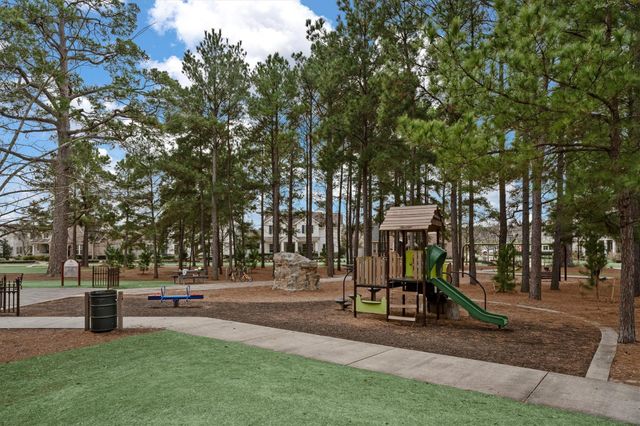 71 Kendrick Pines Boulevard, The Woodlands, TX 77389