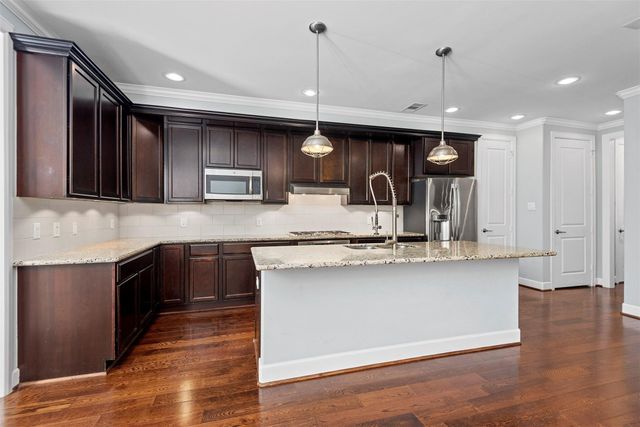 71 Kendrick Pines Boulevard, The Woodlands, TX 77389