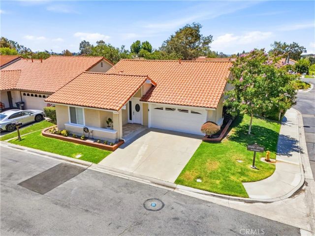 27692 Via Rodrigo, Mission Viejo, CA 92692